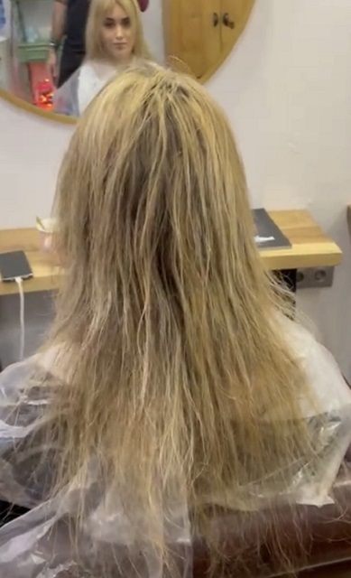 Antes tenemos una melena por la clavicula con muy poca densidad y pelo fino